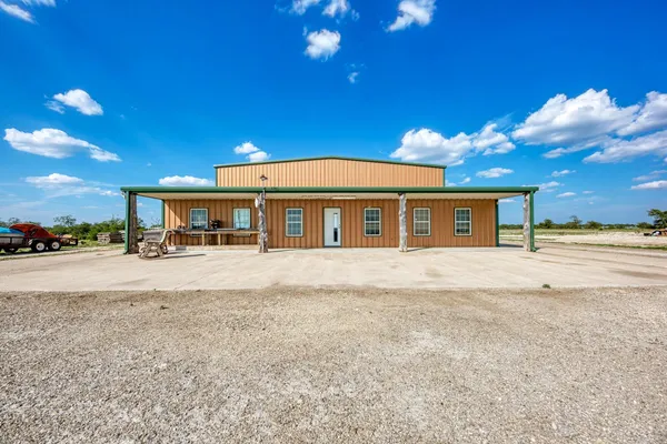 $490,000 | 1155 County Road 304, Oglesby, TX 76561