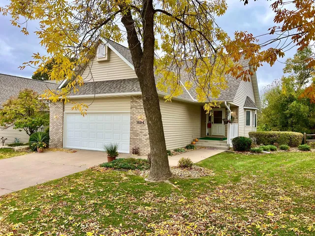 $394,500 | 1884 Cherry Street, Red Wing, MN 55066