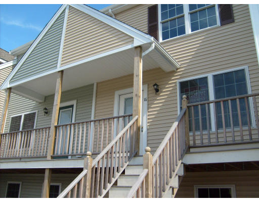 16 Carleton Street, Unit 16 Wareham, MA 02558 - Photo 1 of 1 Gallery Image 1