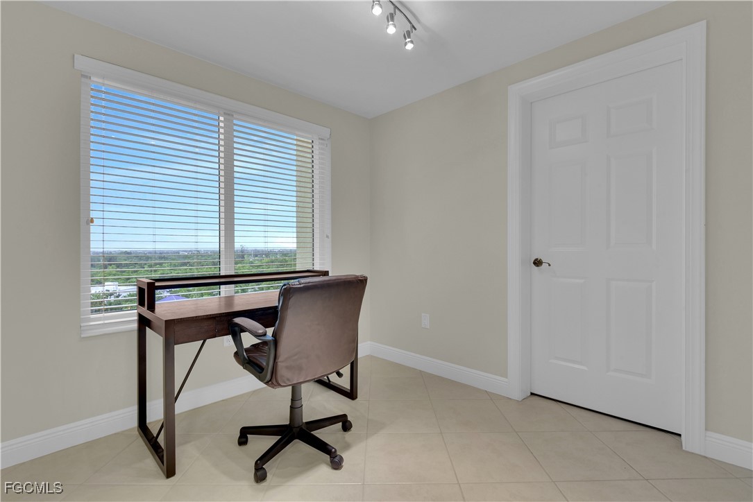 2745 First Street, Unit 1006 Fort Myers, FL 33916 - Photo 14 of 36