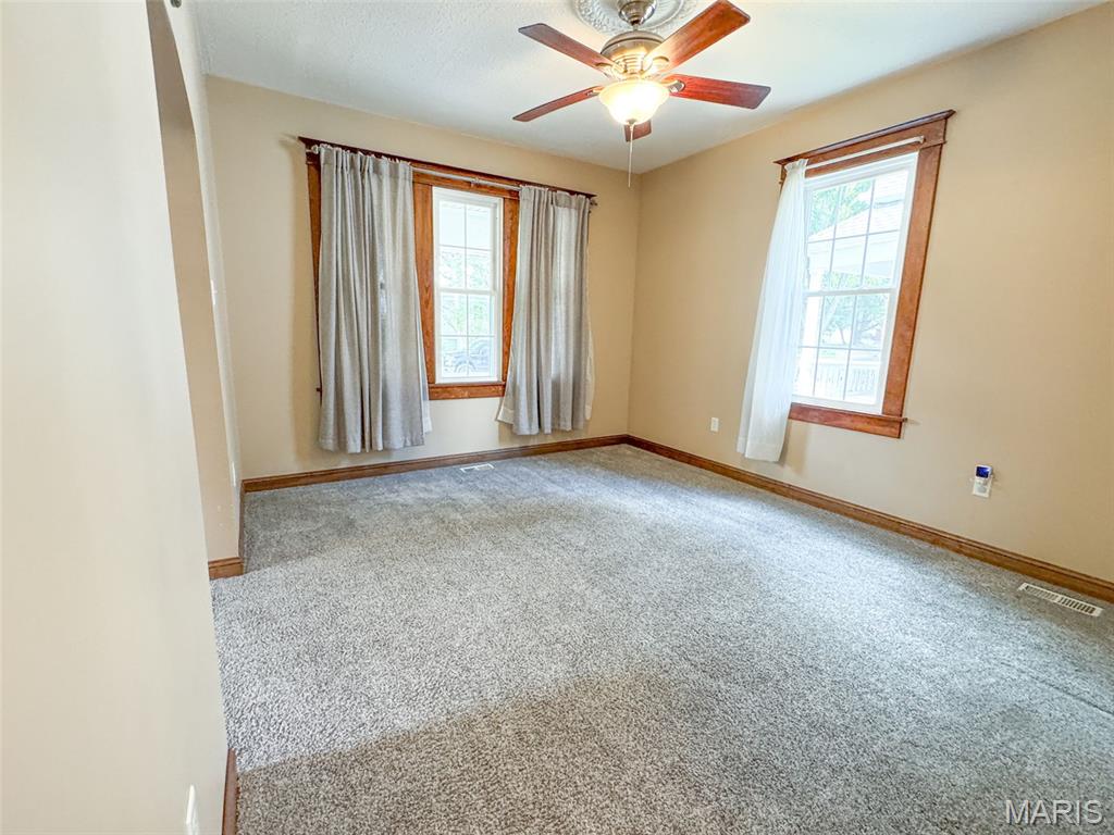 1405 Olive Street Highland, IL 62249 - Photo 11 of 38 Gallery Image 11