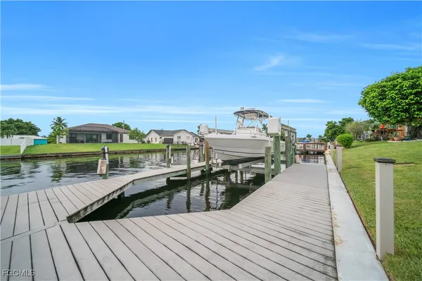 a view of deck with patio