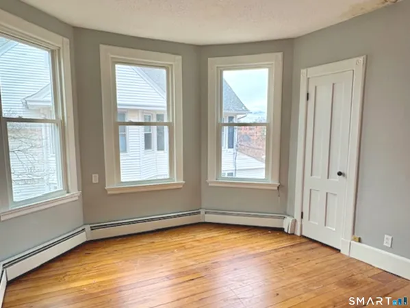 $2,300 | 17 Wilford Avenue, Unit 2, Branford, CT 06405