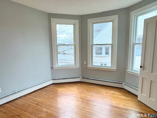 $2,300 | 17 Wilford Avenue, Unit 2, Branford, CT 06405