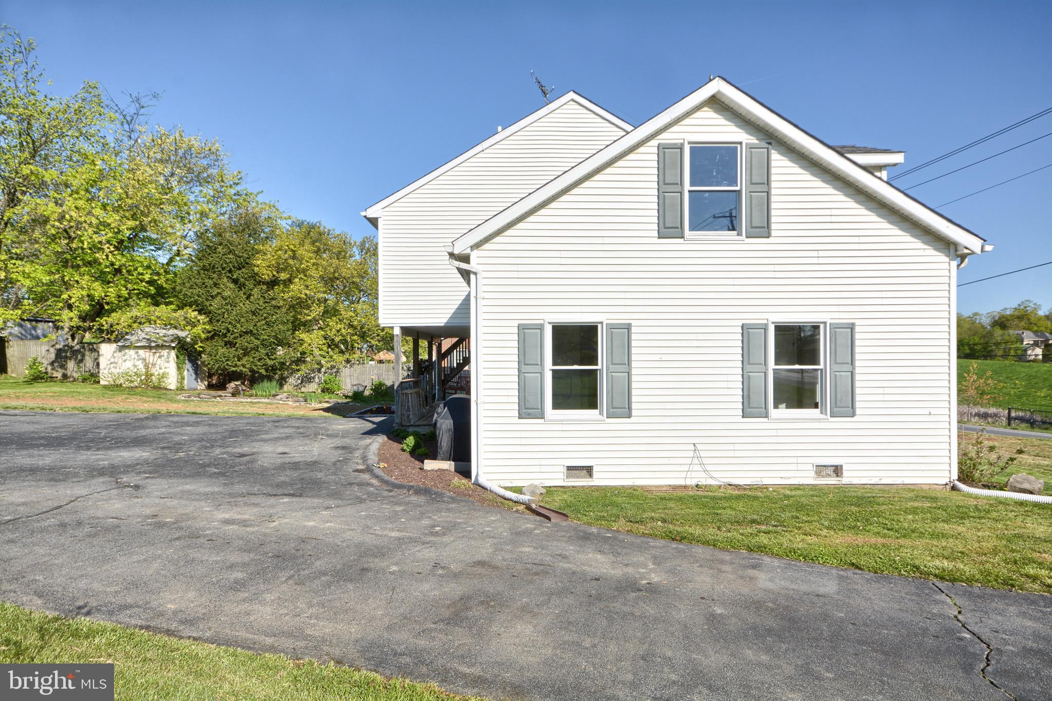 8927 Reichs Ford Road Frederick, MD 21704 - Photo 8 of 61