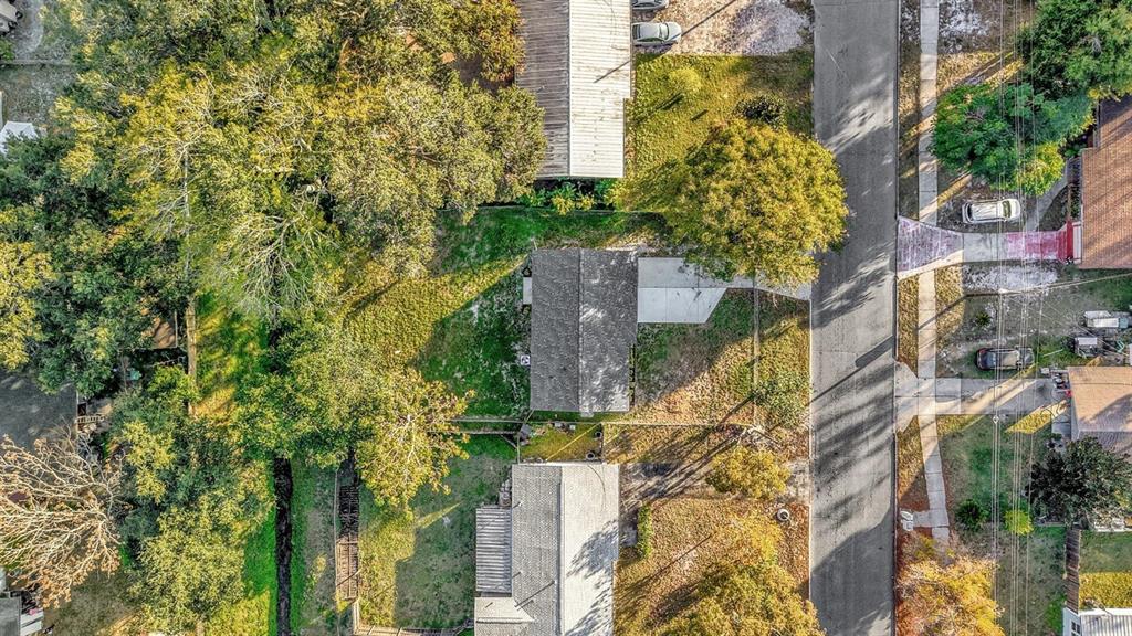 1507 Constantine Street Orlando, FL 32825 - Photo 25 of 27 front view of a multi story building