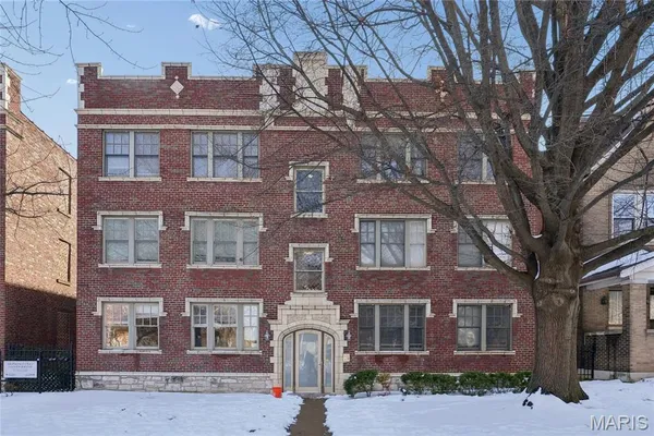 $165,000 | 4228 McPherson Avenue, Unit 213, St. Louis, MO 63108