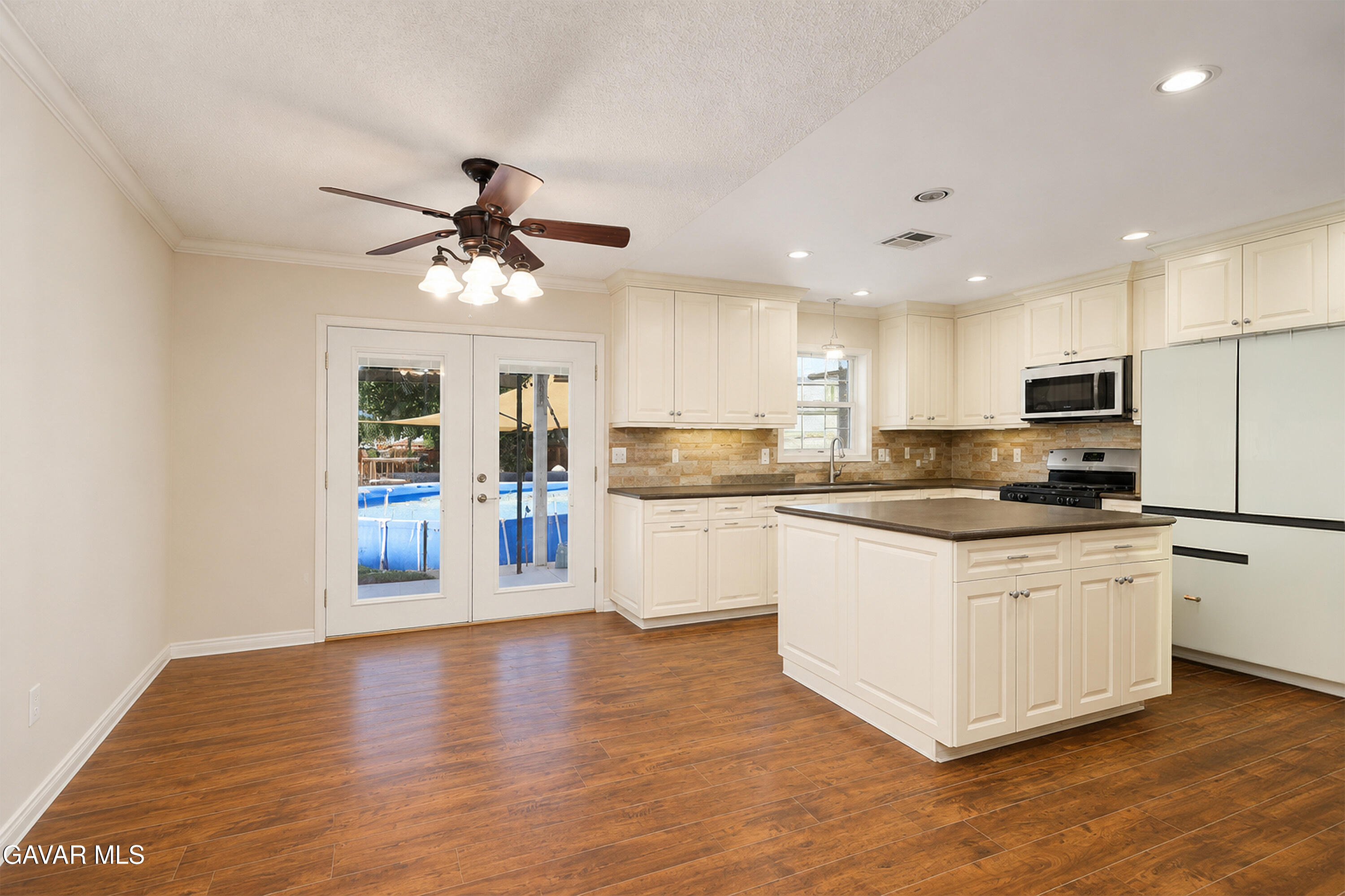 10755 East Ave R 10 Littlerock, CA 93543 - Photo 5 of 24 IMGM0109-Edit no furniture