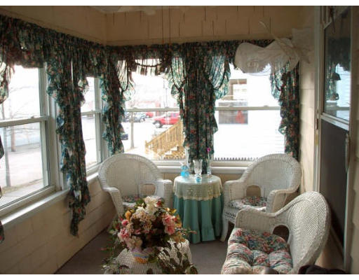 10 Albion Road Quincy, MA 02171 - Photo 4 of 17 Gallery Image 4