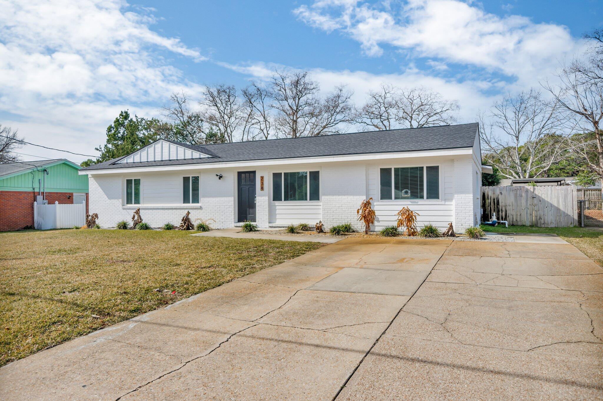 234 Martisa Road Northwest Fort Walton Beach, FL 32548 - Photo 2 of 38 2-web-or-mls-234 Martisa Rd NW Fort Walt