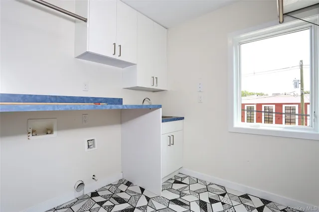 a room with window and a table