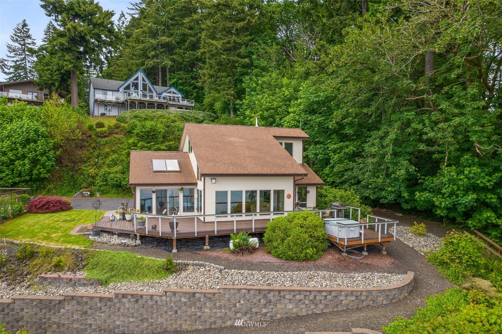 110 Southeast Bluff Loop Road Shelton, WA 98584 - Photo 1 of 40 Gallery Image 1