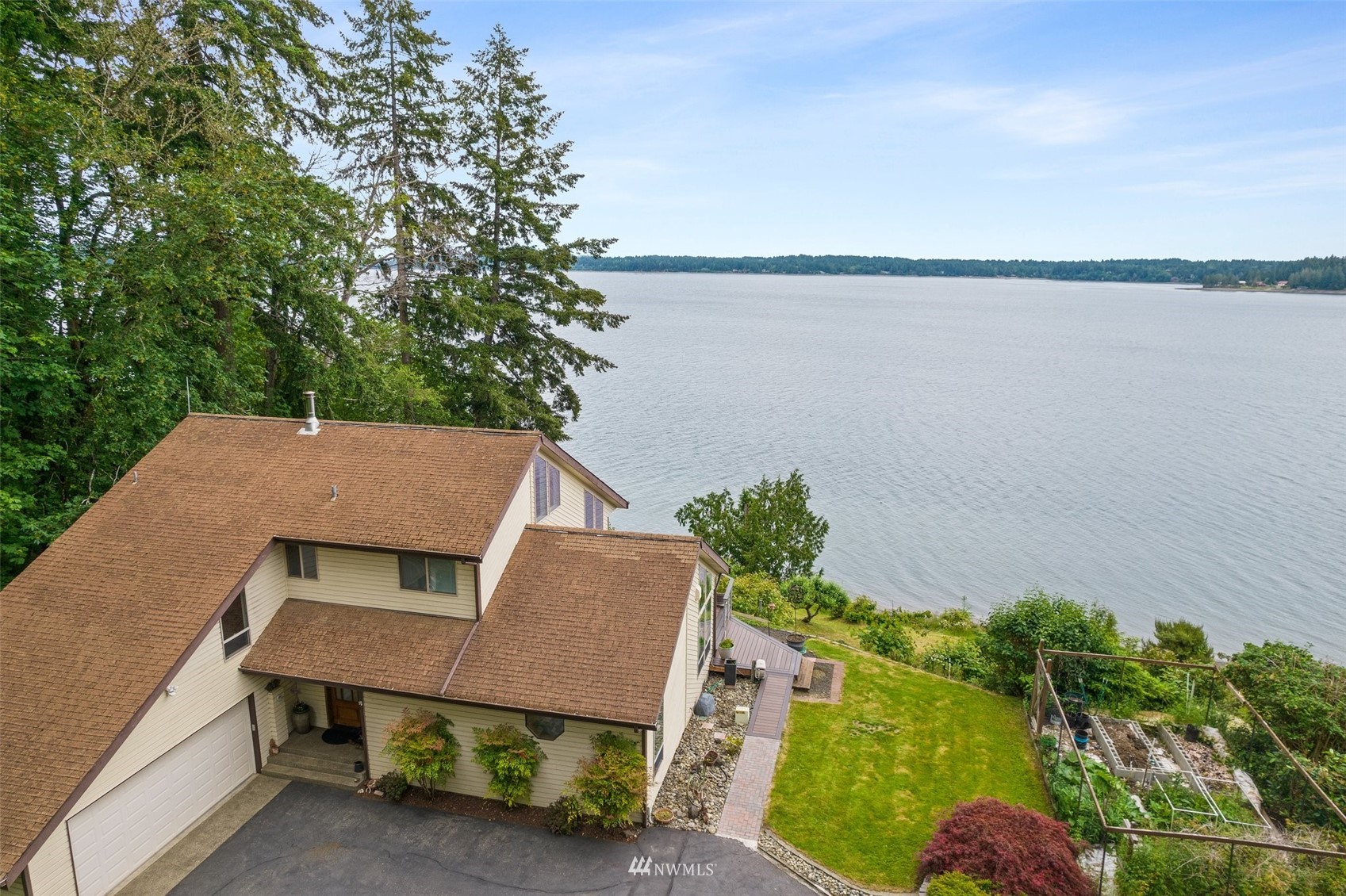 110 Southeast Bluff Loop Road Shelton, WA 98584 - Photo 3 of 40 Gallery Image 3