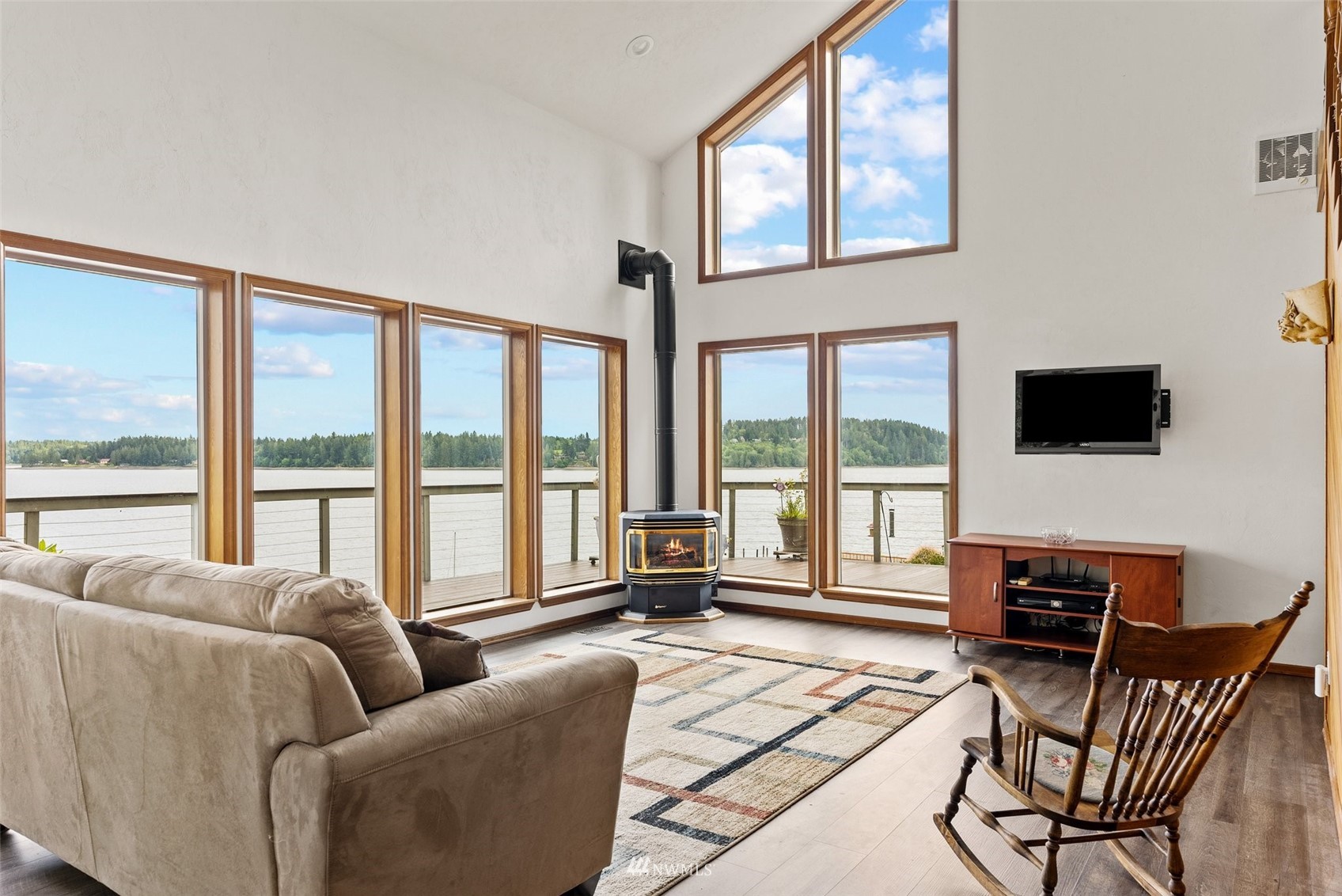 110 Southeast Bluff Loop Road Shelton, WA 98584 - Photo 10 of 40 Gallery Image 10