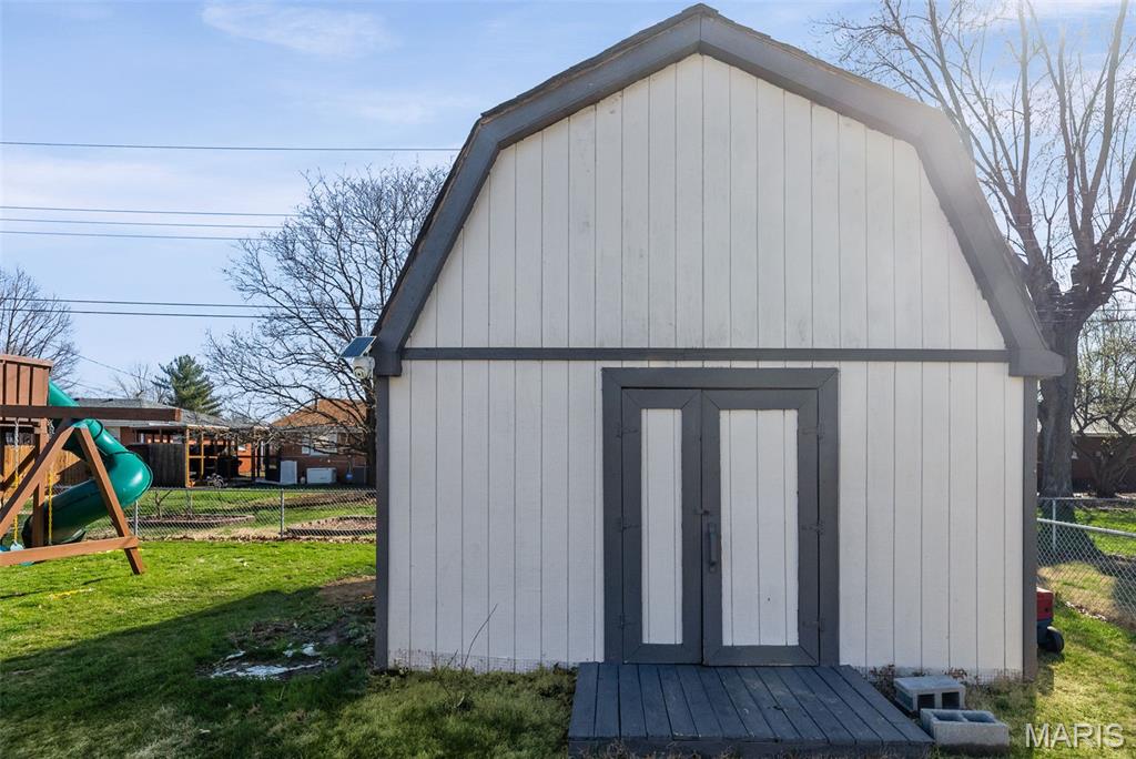 437 South Walnut Street Bethalto, IL 62010 - Photo 8 of 27