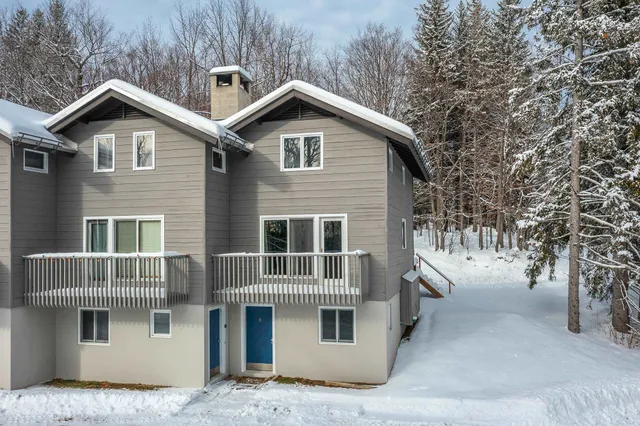 $430,000 | 8 Silver Birch Road, Unit 8, Winhall, VT 05340
