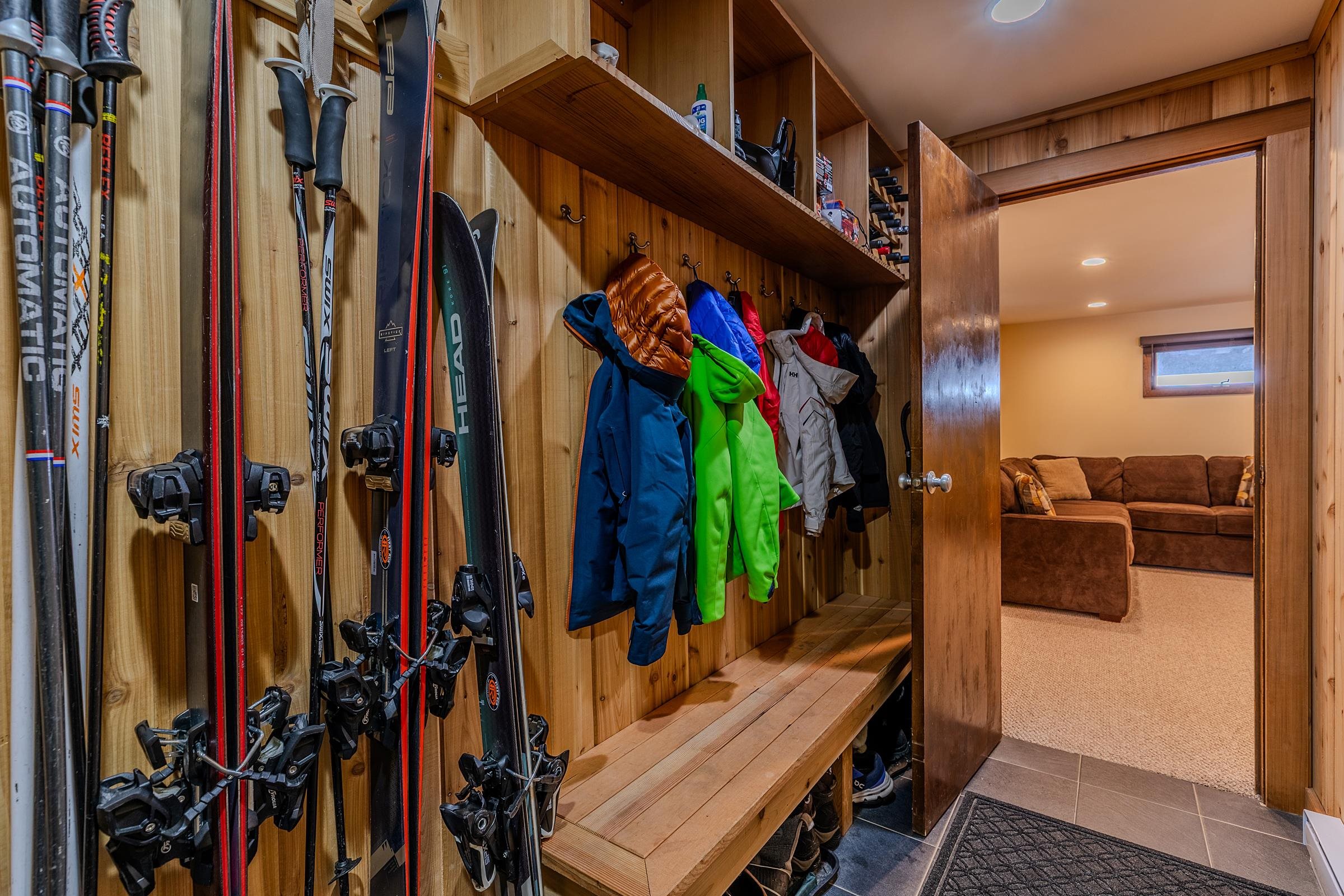 8 Silver Birch Road, Unit 8 Winhall, VT 05340 - Photo 26 of 32