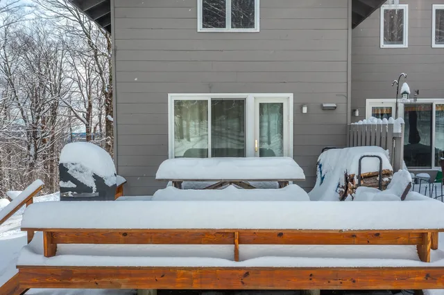 $430,000 | 8 Silver Birch Road, Unit 8, Winhall, VT 05340