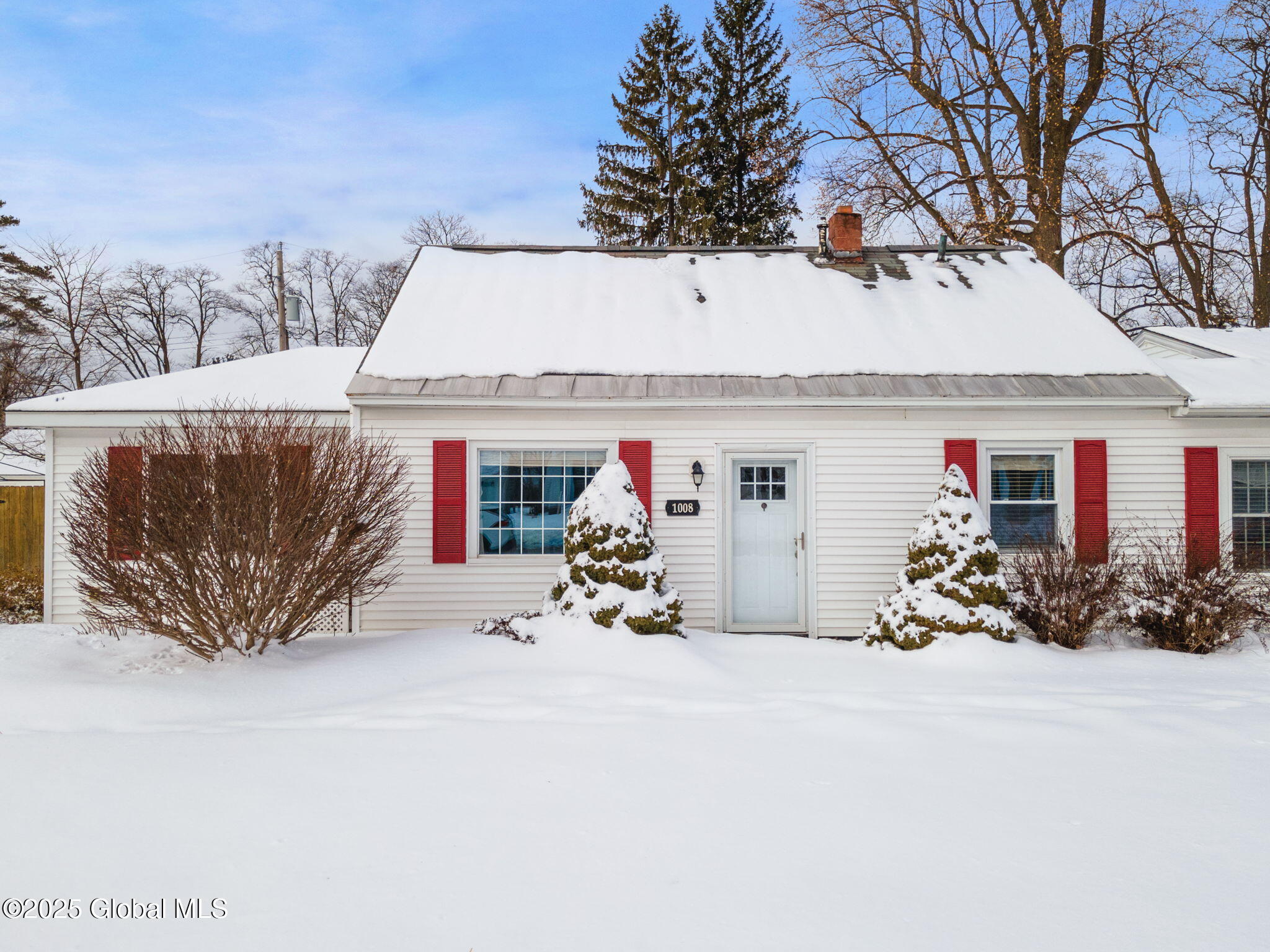 1008 Roberta Road Rotterdam, NY 12303 - Photo 3 of 42 3-1008RobertaRd_03