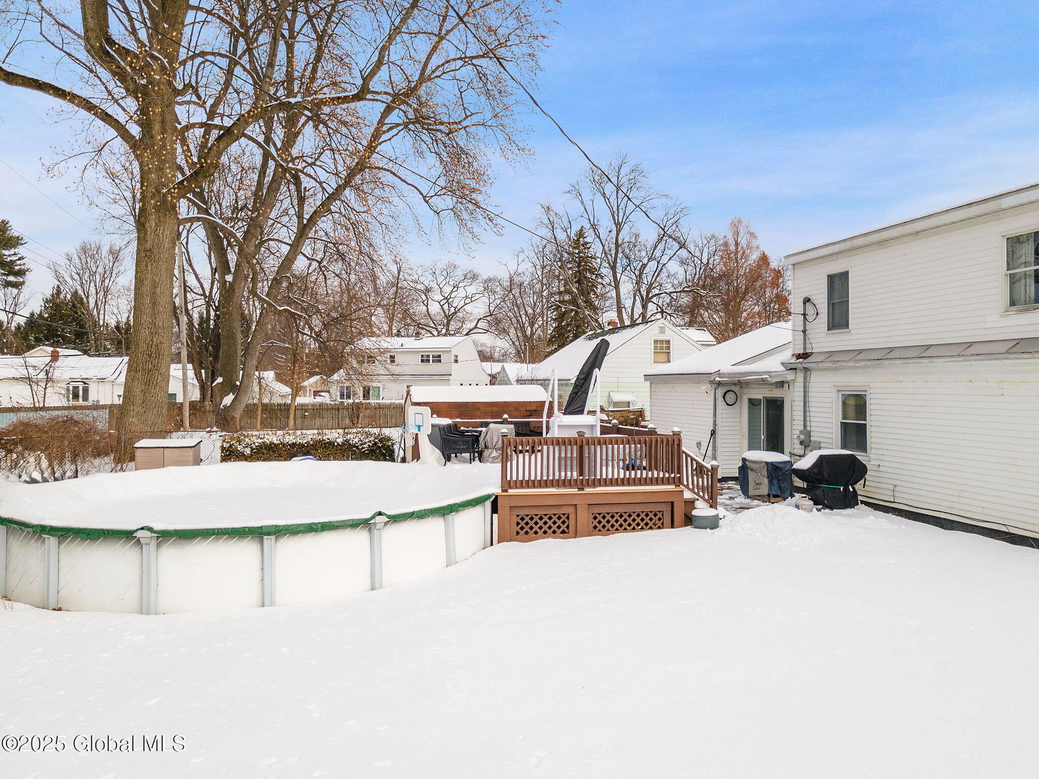 1008 Roberta Road Rotterdam, NY 12303 - Photo 32 of 42 33-1008RobertaRd_33