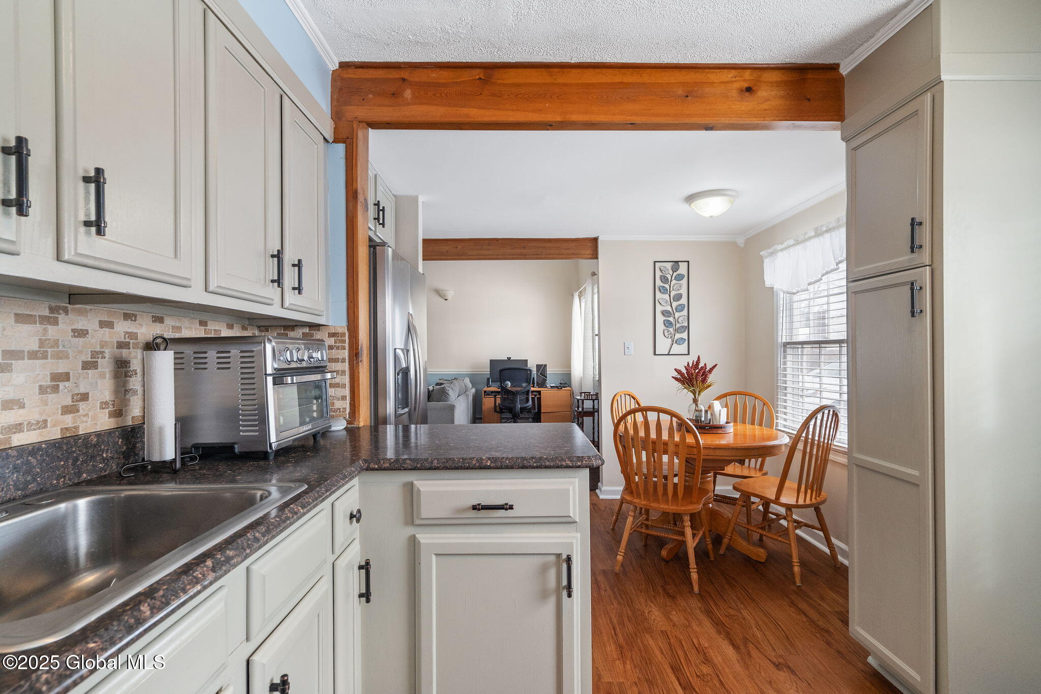 1008 Roberta Road Rotterdam, NY 12303 - Photo 7 of 42 12-1008RobertaRd_12