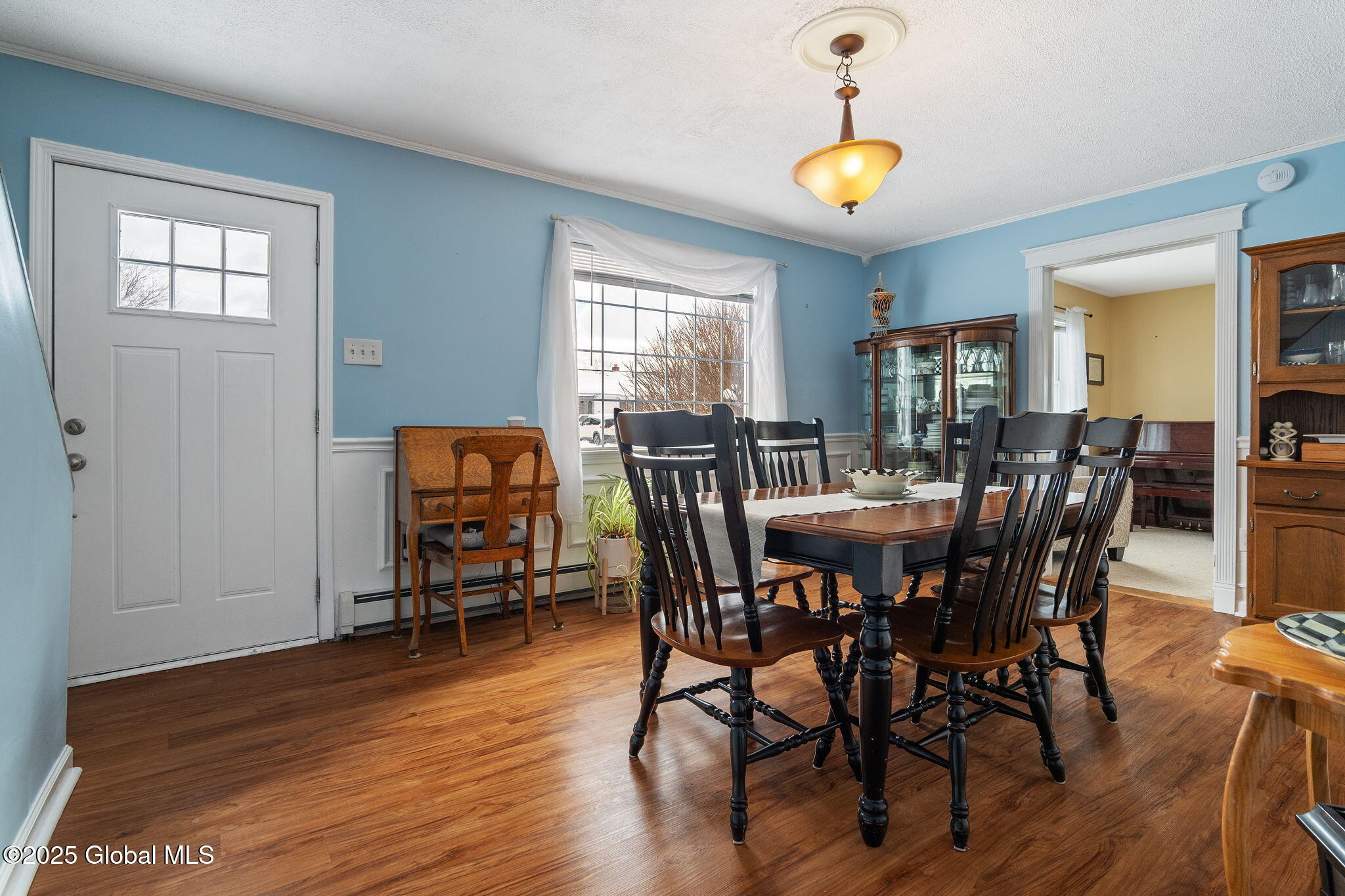 1008 Roberta Road Rotterdam, NY 12303 - Photo 9 of 42 5-1008RobertaRd_05