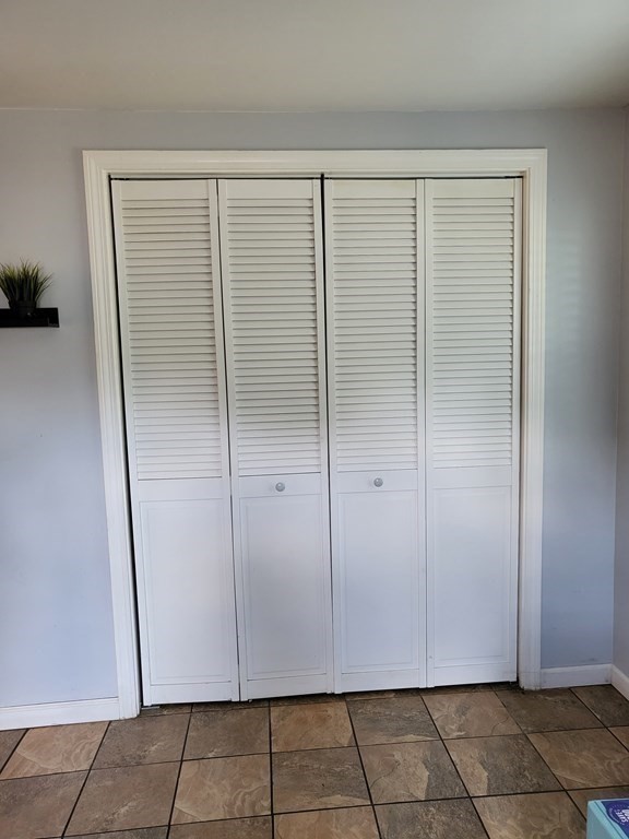 65 Pembroke Circle Springfield, MA 01104 - Photo 14 of 19