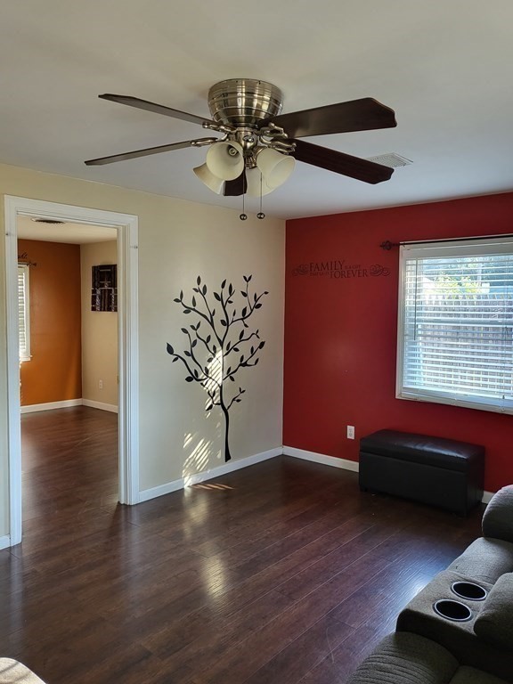 65 Pembroke Circle Springfield, MA 01104 - Photo 9 of 19