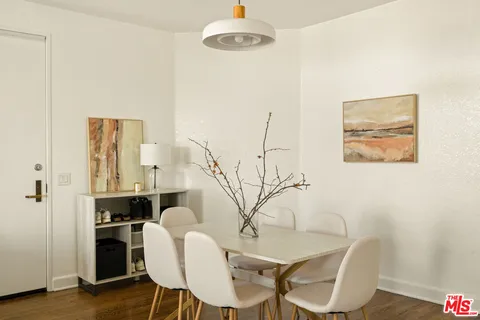 $709,000 | 1310 North Detroit Street, Unit 401, Los Angeles, CA 90046