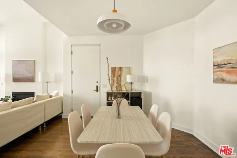 $709,000 | 1310 North Detroit Street, Unit 401, Los Angeles, CA 90046