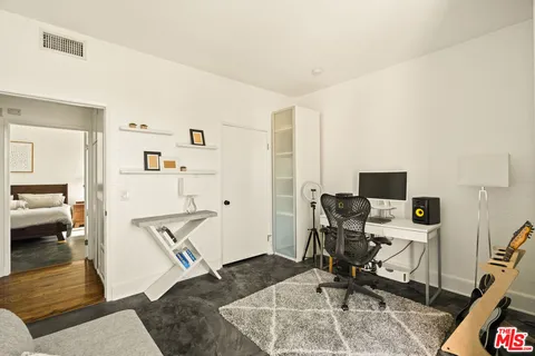 $709,000 | 1310 North Detroit Street, Unit 401, Los Angeles, CA 90046