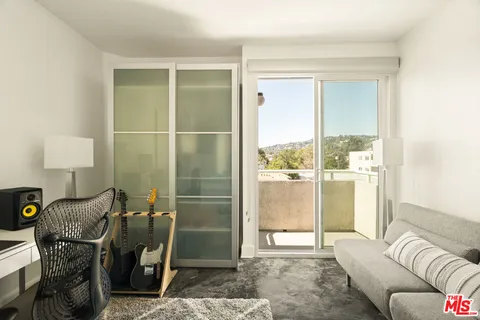$709,000 | 1310 North Detroit Street, Unit 401, Los Angeles, CA 90046