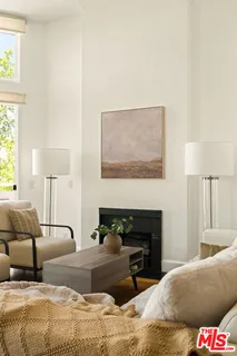 $709,000 | 1310 North Detroit Street, Unit 401, Los Angeles, CA 90046