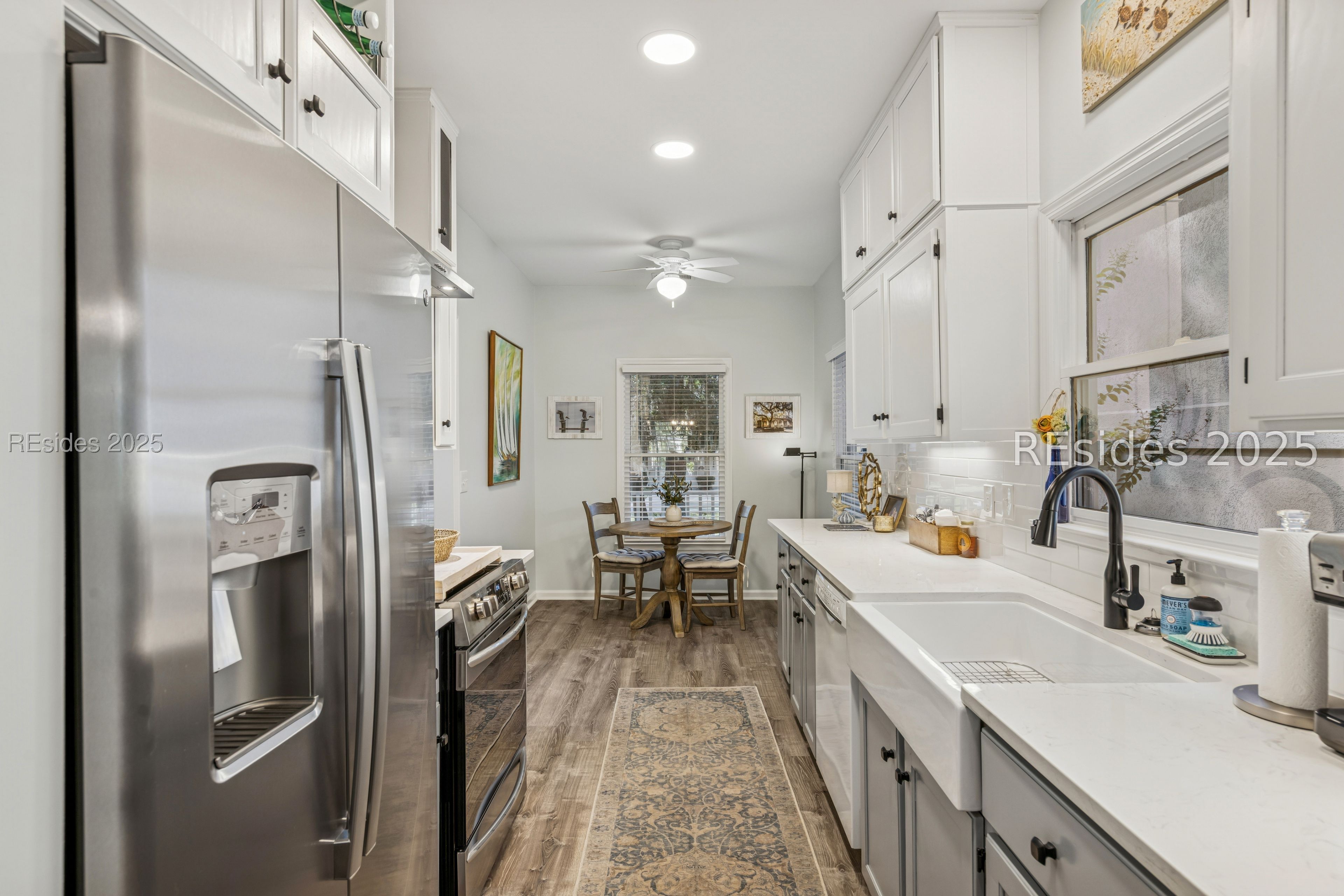 32 Wax Myrtle Court Hilton Head Island, SC 29926 - Photo 22 of 95 Kitchen/Breakfast Area
