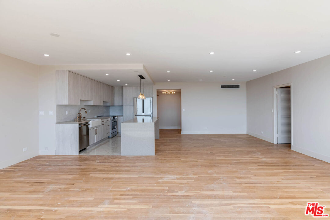 2222 Avenue Of The Stars, Unit 1701 Los Angeles, CA 90067 - Photo 10 of 35