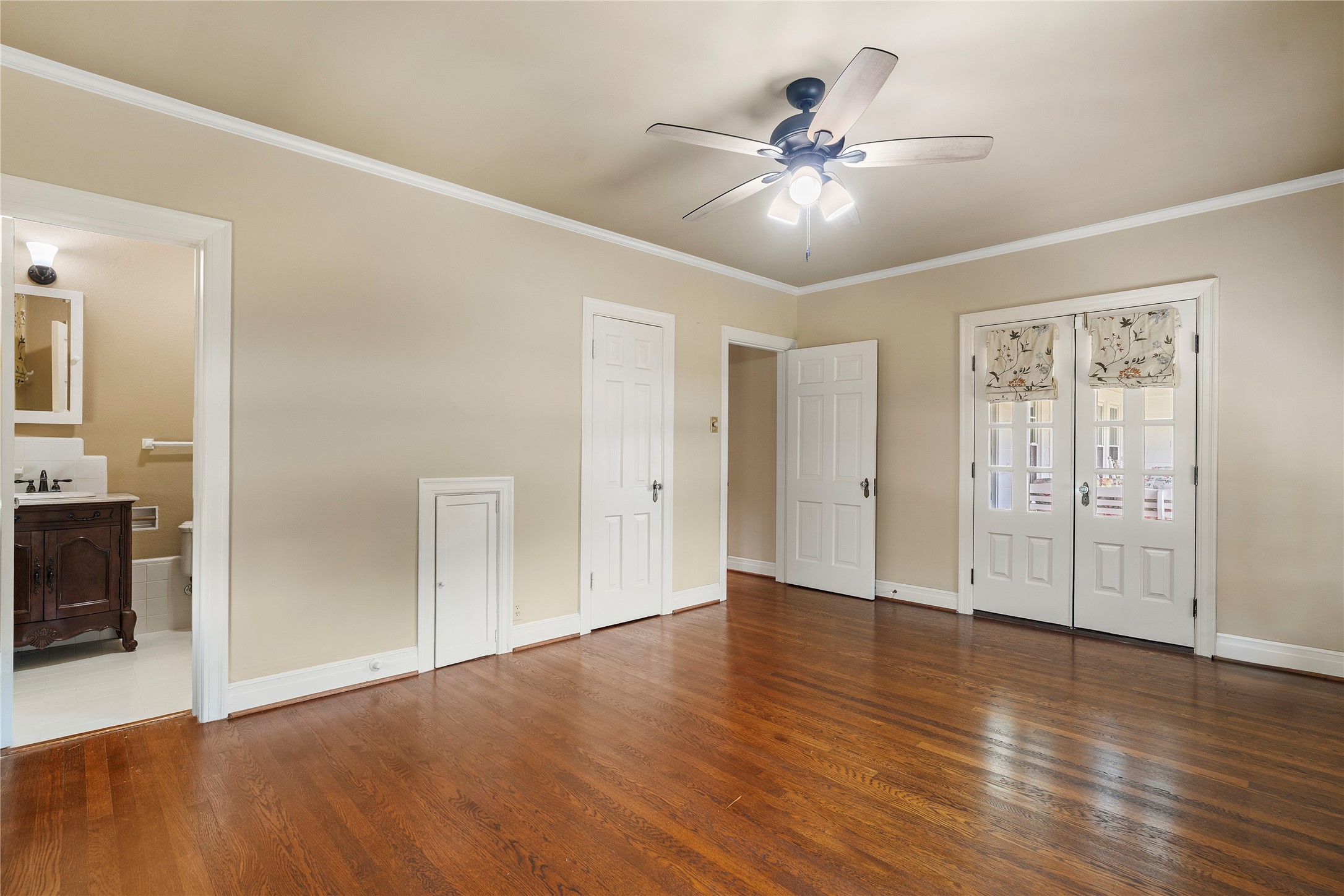 9827 FM 2759 Road Richmond, TX 77469 - Photo 34 of 50 a view of an empty room with wooden floor