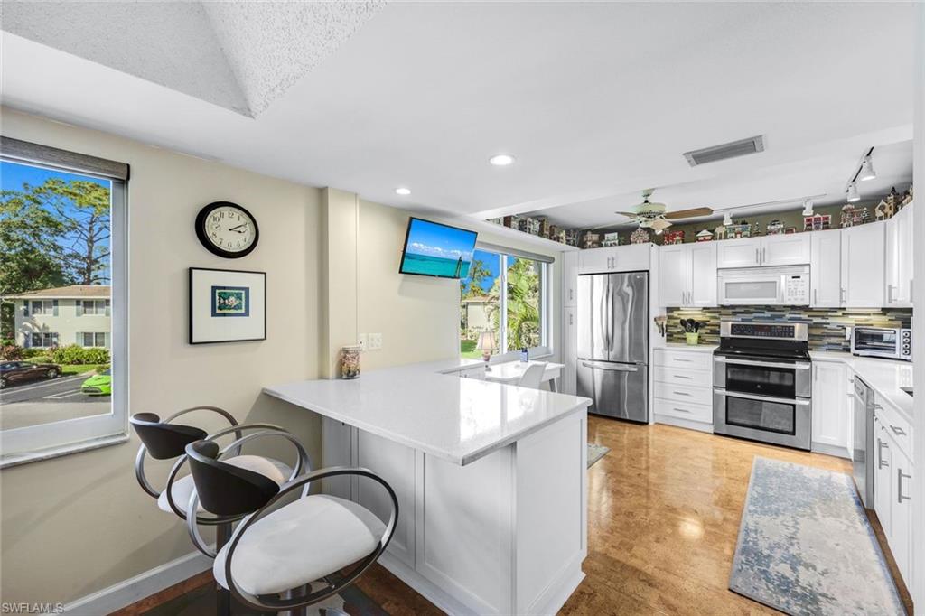 261 Memory Lane, Unit 4 Naples, FL 34112 - Photo 6 of 18 Gallery Image 6