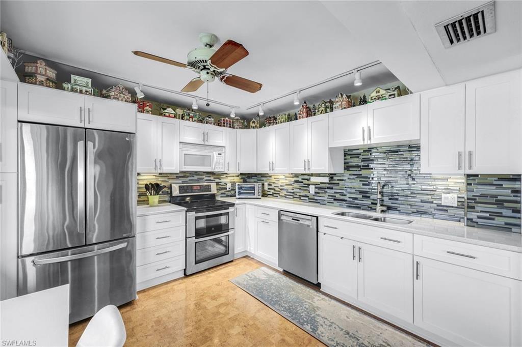 261 Memory Lane, Unit 4 Naples, FL 34112 - Photo 7 of 18 Gallery Image 7
