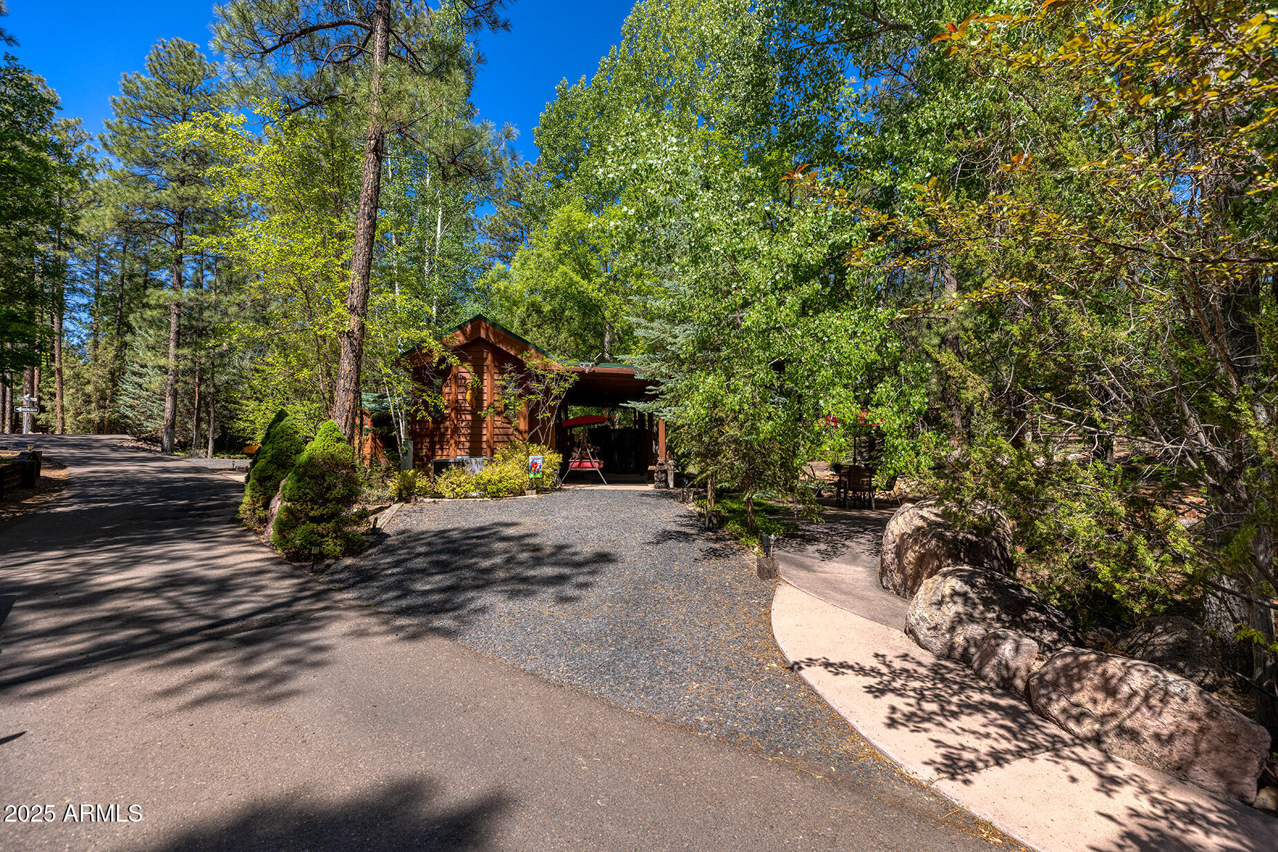 2140 Horseshoe Loop Show Low, AZ 85901 - Photo 23 of 35 Exterior Fron