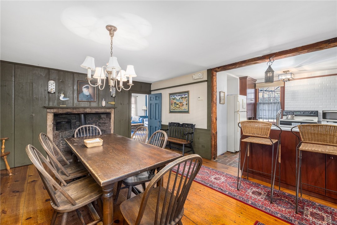 31 Bridge Street Newport, RI 02840 - Photo 13 of 50