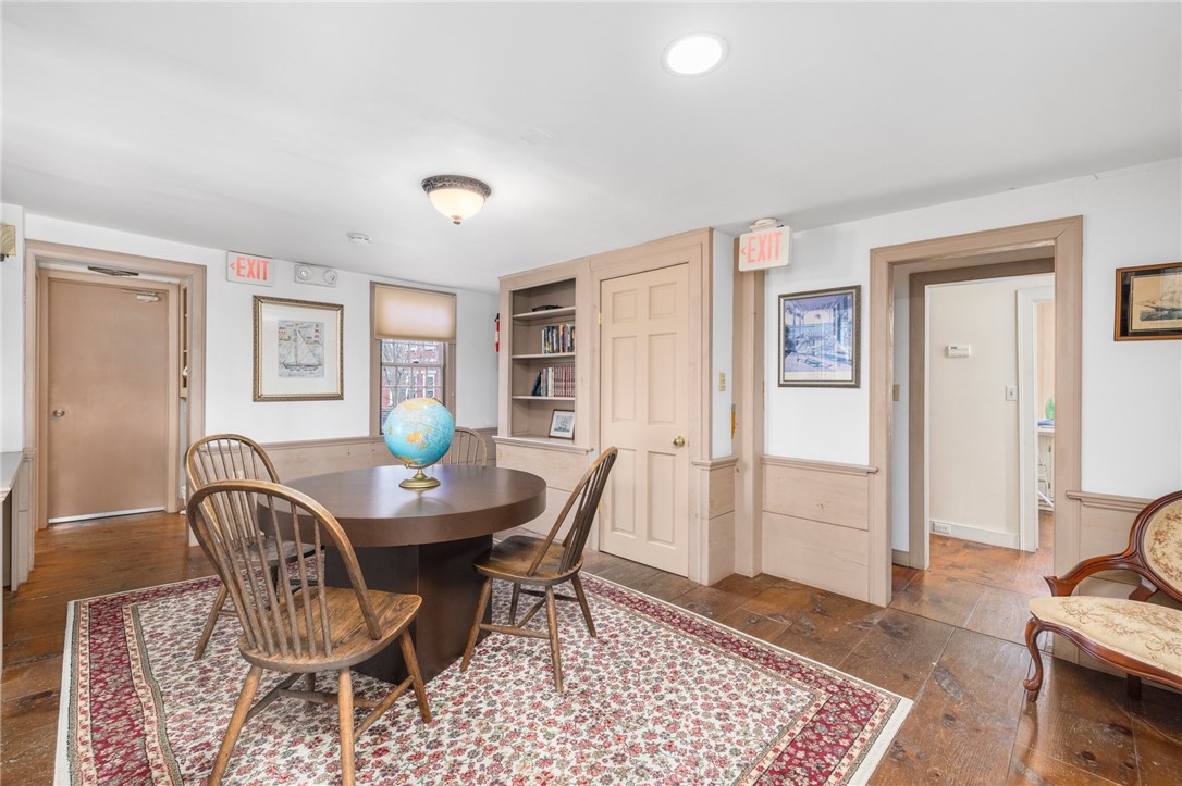 31 Bridge Street Newport, RI 02840 - Photo 22 of 50