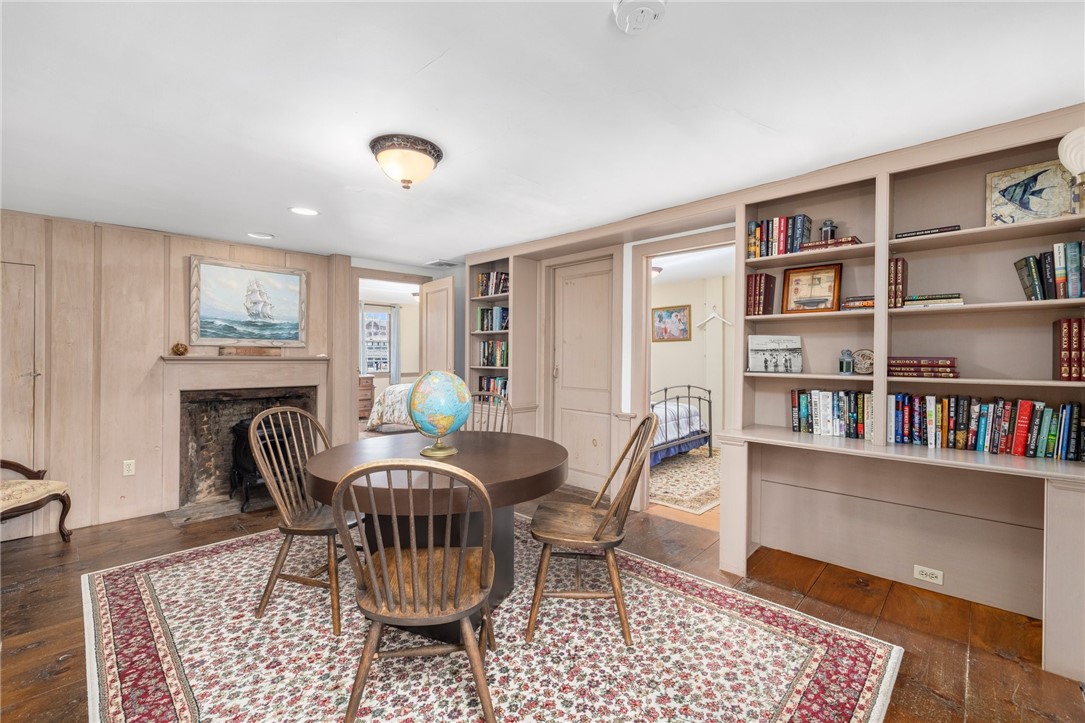 31 Bridge Street Newport, RI 02840 - Photo 23 of 50