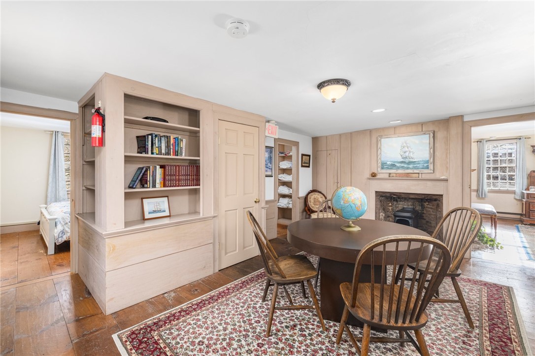 31 Bridge Street Newport, RI 02840 - Photo 24 of 50