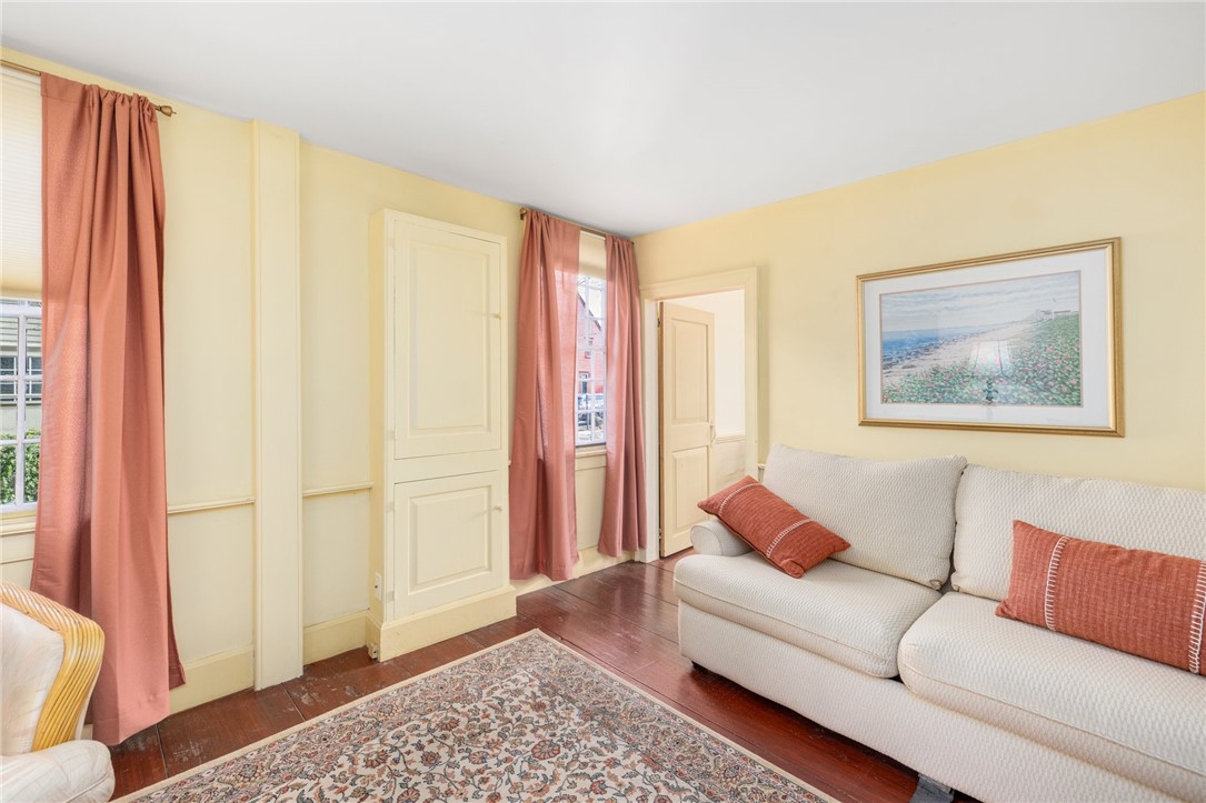 31 Bridge Street Newport, RI 02840 - Photo 28 of 50