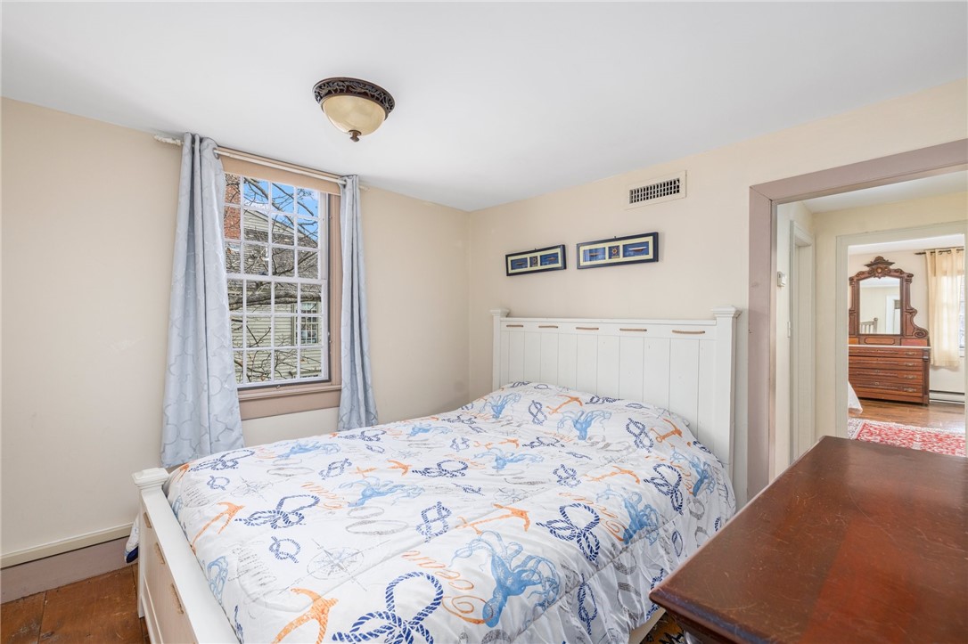 31 Bridge Street Newport, RI 02840 - Photo 33 of 50