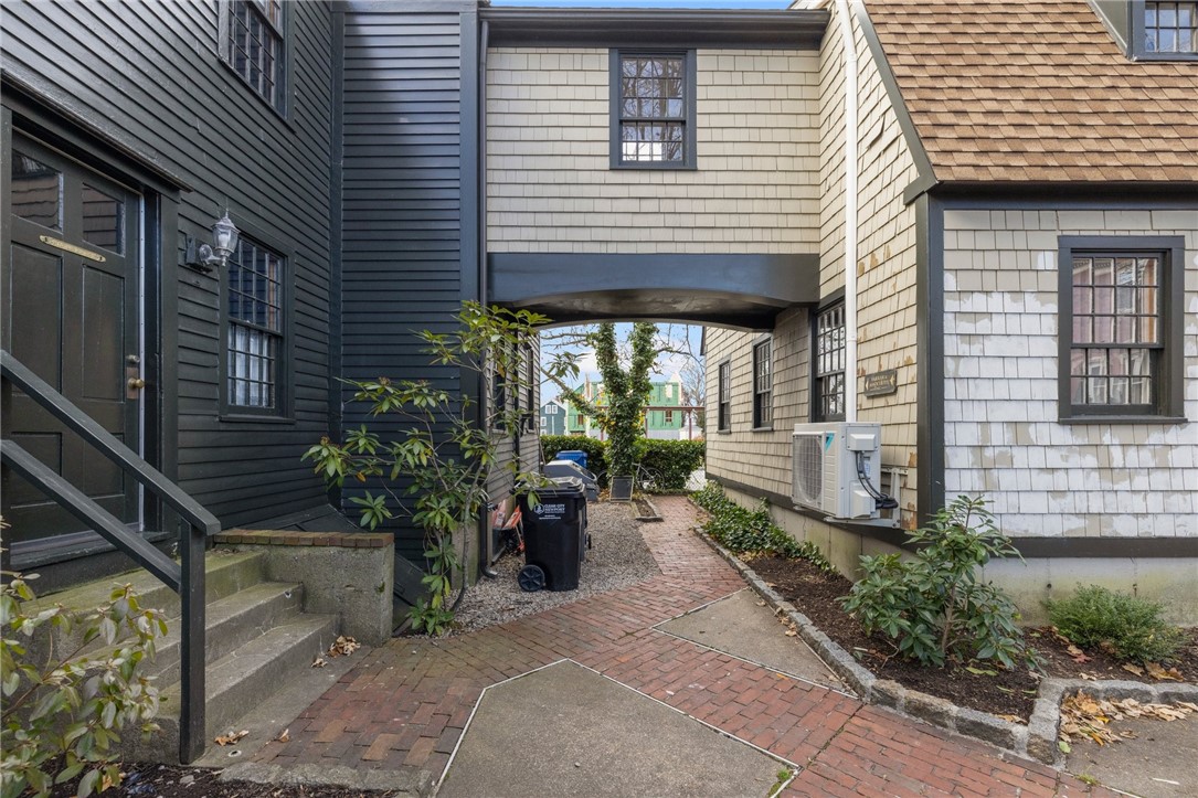 31 Bridge Street Newport, RI 02840 - Photo 41 of 50