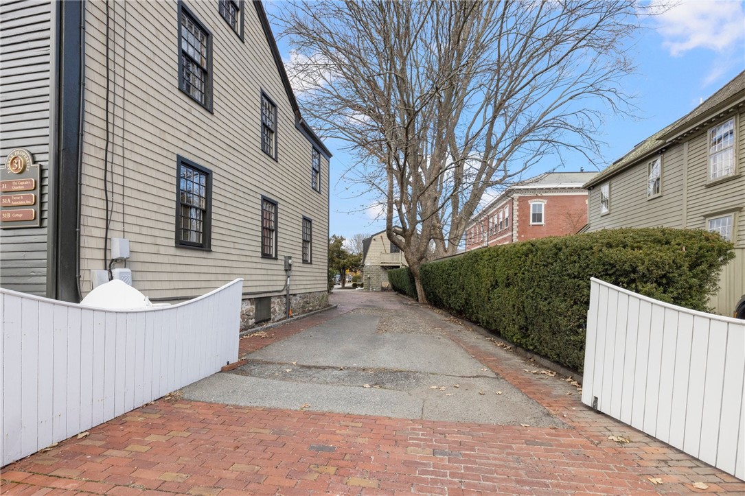 31 Bridge Street Newport, RI 02840 - Photo 44 of 50