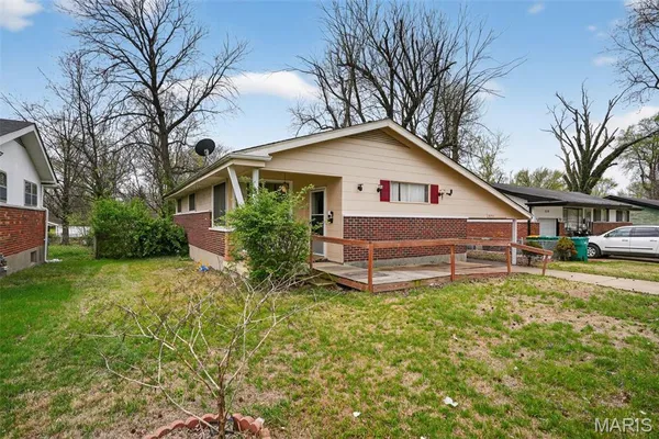 $99,900 | 2240 Kerwin Drive, St. Louis, MO 63136