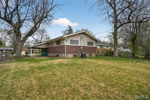 $99,900 | 2240 Kerwin Drive, St. Louis, MO 63136