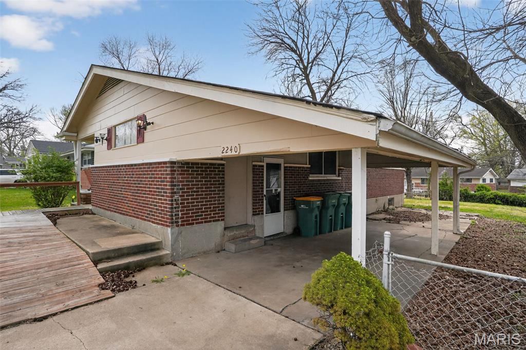 2240 Kerwin Drive St. Louis, MO 63136 - Photo 4 of 33
